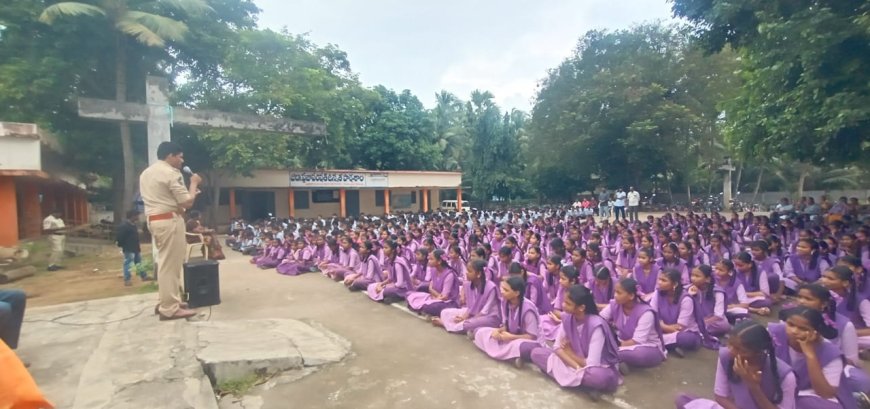 చెడు అలవాట్లు వల్ల కలిగే నష్టాలు అవగాహన సదస్సు ఎస్ అవినాష్